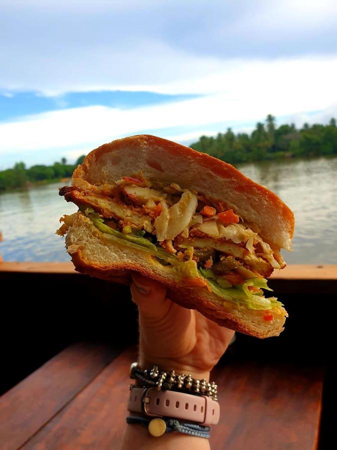 The Hideaway Hotel Kampot Buitenkant foto